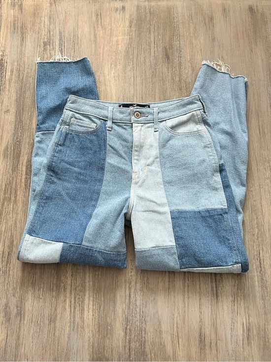 Hollister Denim - Hollister Women’s Patchwork Two-Tone High Rise Mom Jeans